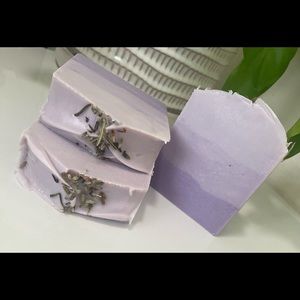 Handcrafted Soap 🧼 ~ Lavanda~ for Face and Body ~ For Sensitive and Dry Skin